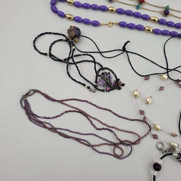Purple Necklace Lot‎ 17 Piece Beaded Chain Mixed St - Picture 2 of 5